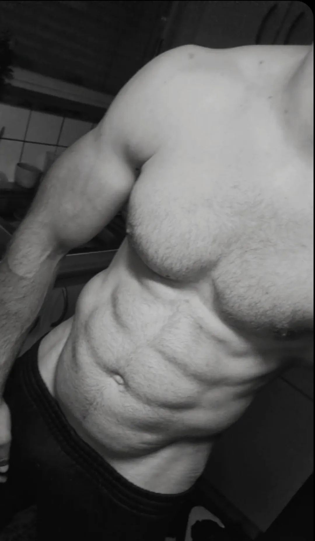 Who wants to go to the gym with me