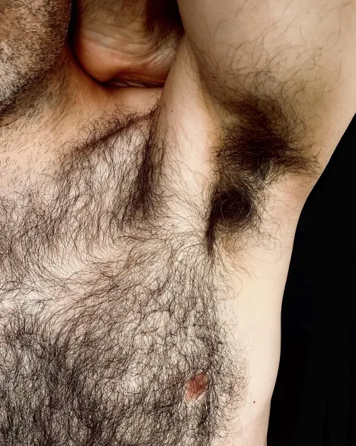 Would you sniff or lick my thick pits first?