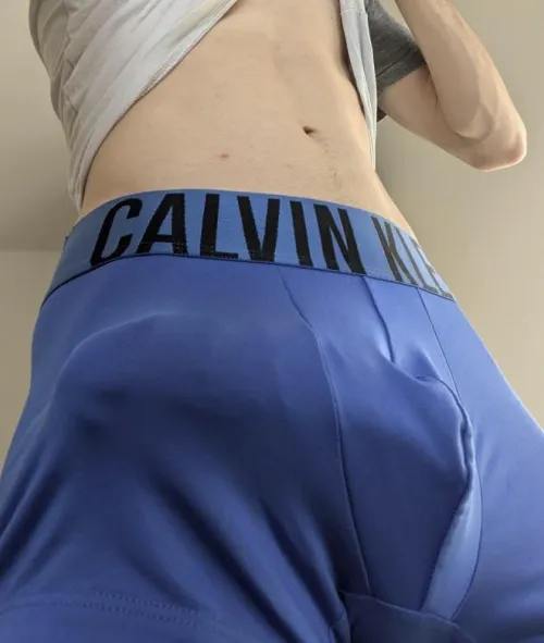 (27 Bi) You know you need to DM me and get drained right now!