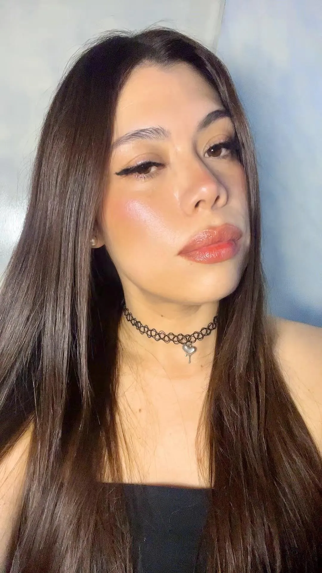 Big nose brunette :)