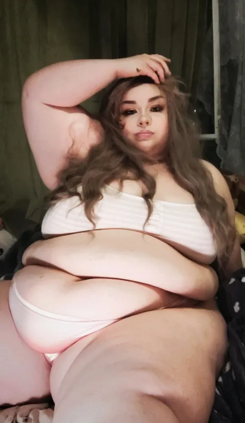 Come lay on my belly