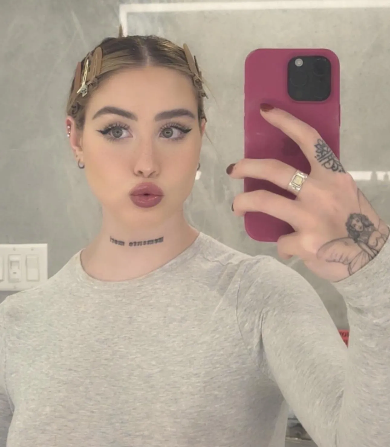 Hello little sissy, I'm going to start having fun with you and your miserable dignity, get ready to feel the power of my orders and words.