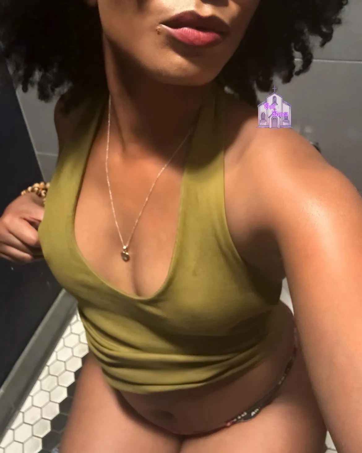 Out grabbing drinks..you know what that means :)