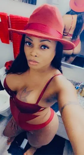 Start Your Week with  Massage By Pia