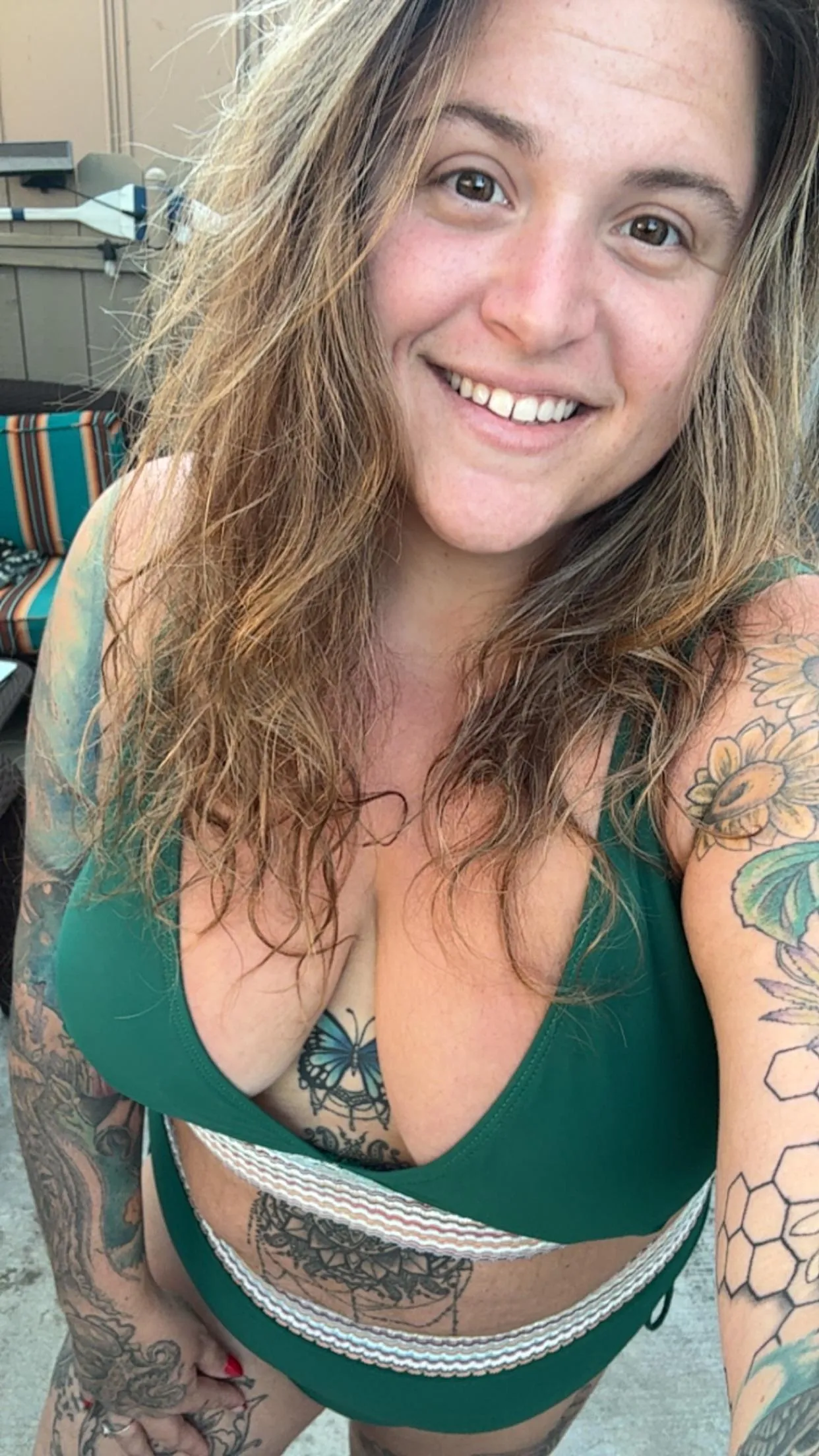Sunday funday with your favorite tattooed BBW stoner