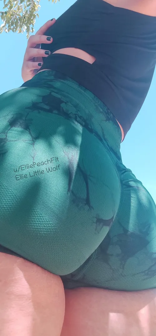 Turned leg day into a full-body tease just for you