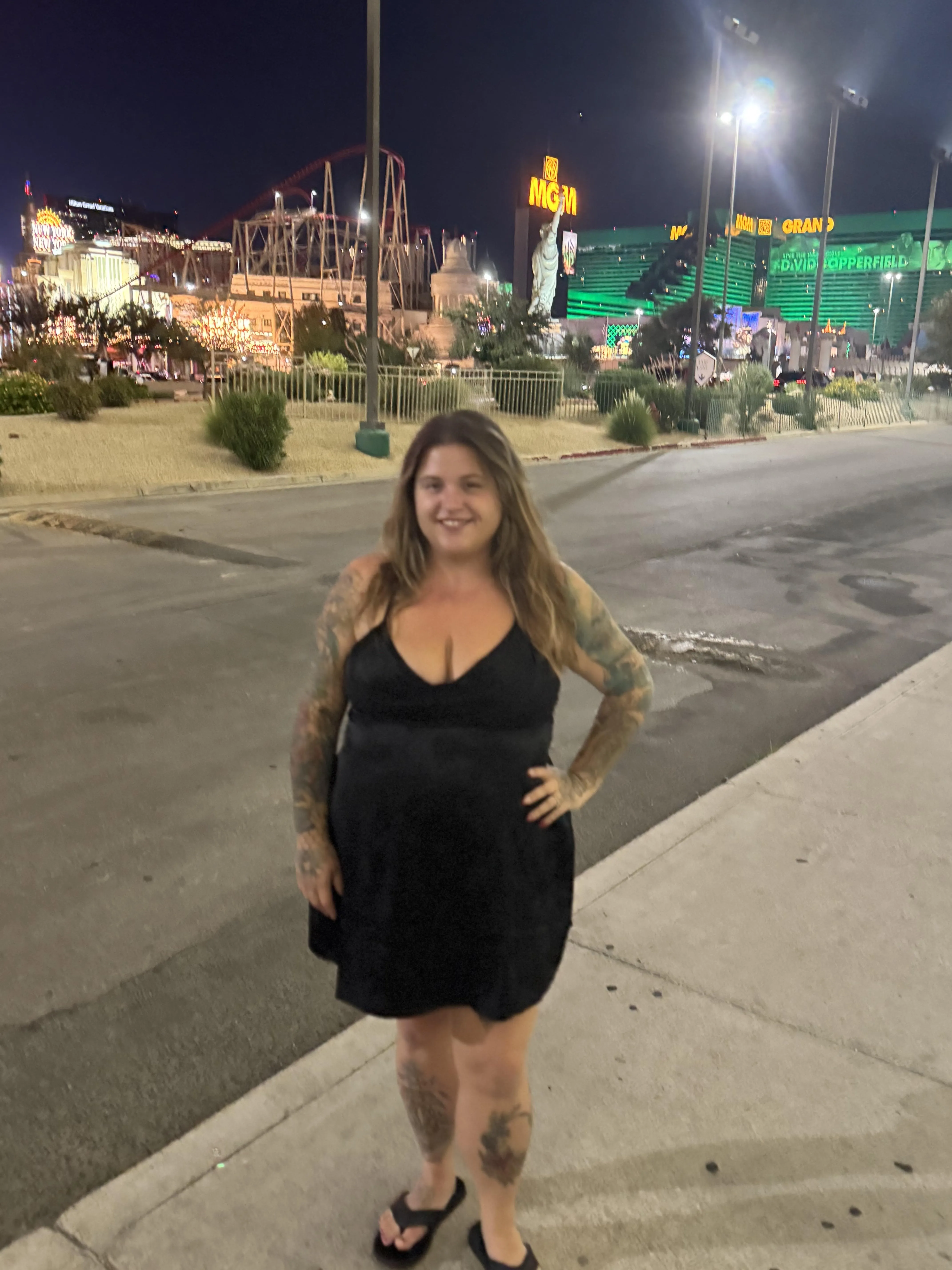 voluptuous BBW stoner  covered in tattoos!