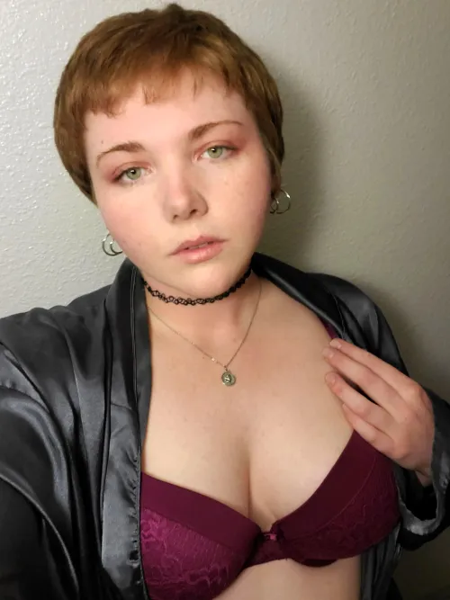 What do you think of this color on me? 😏