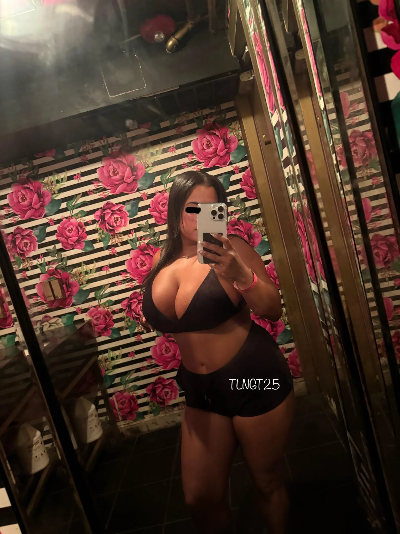 I was looking way too cute last night