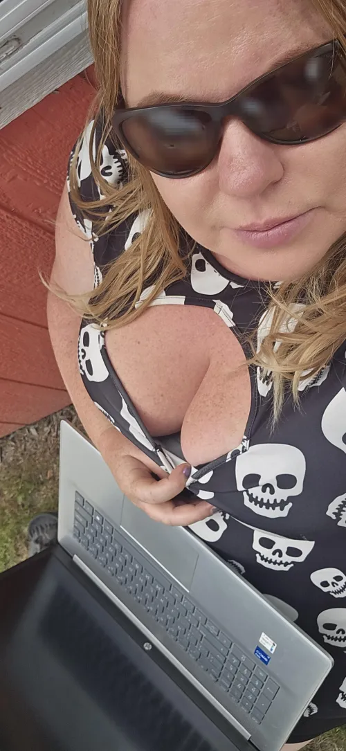 My office is outdoors today.