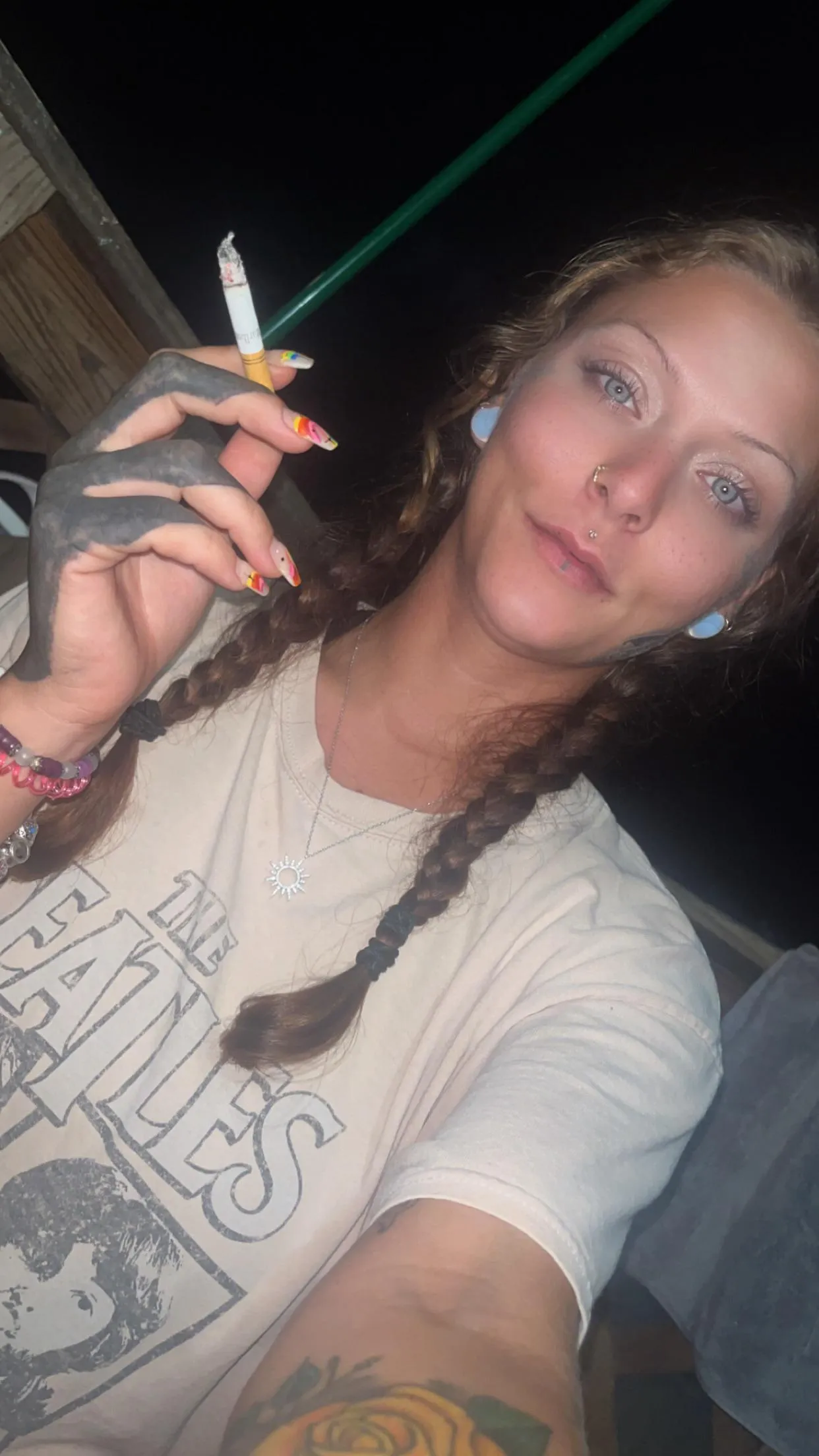 Smoke and chat? 😘😘