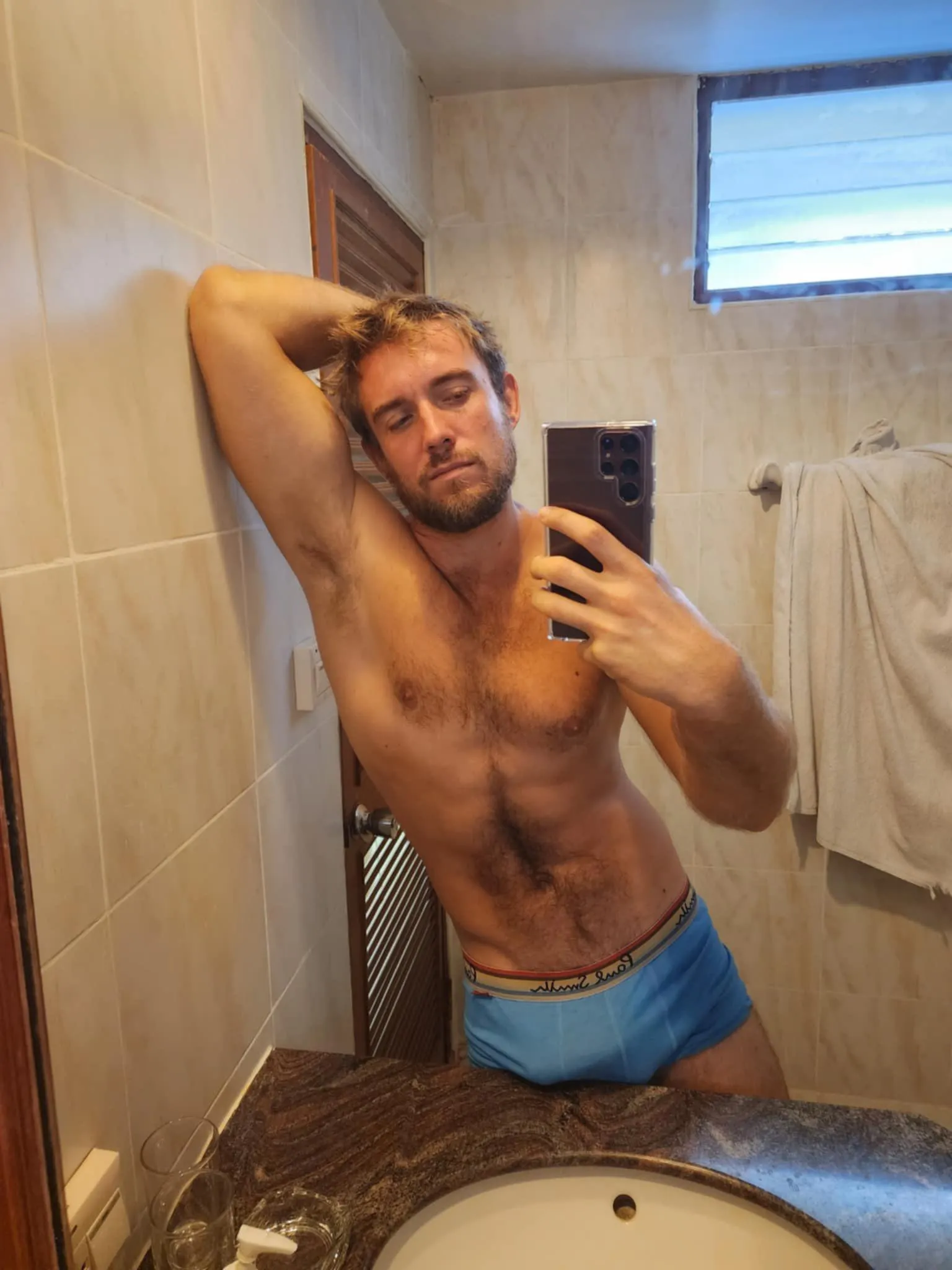 Snip it before I get shower 💦