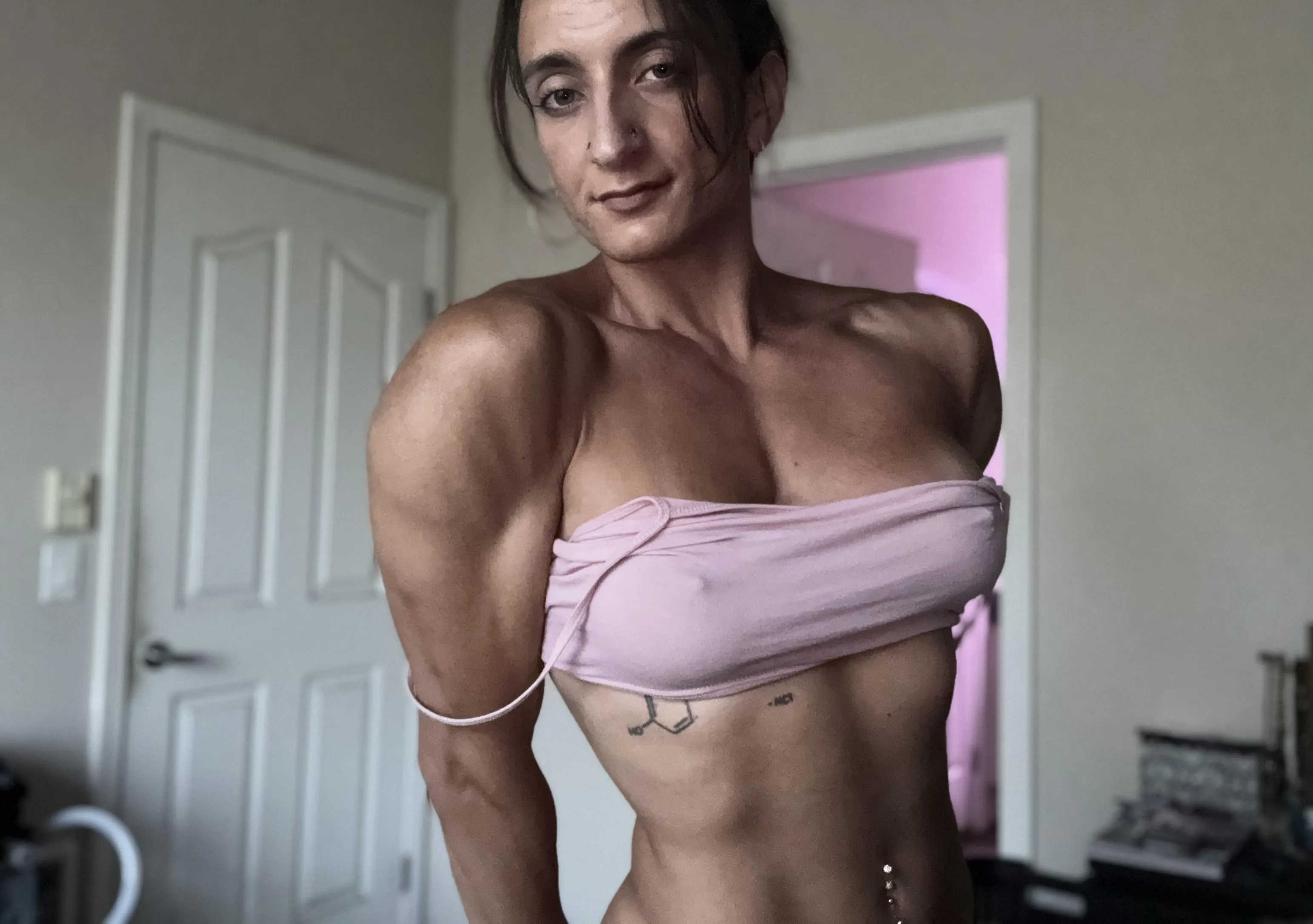 Some decent definition 💪🏻