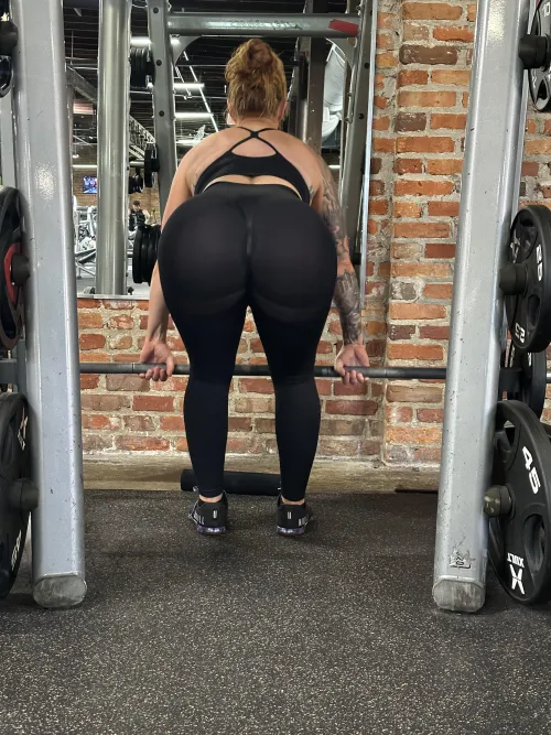 Back day my gym partner got to enjoy the view