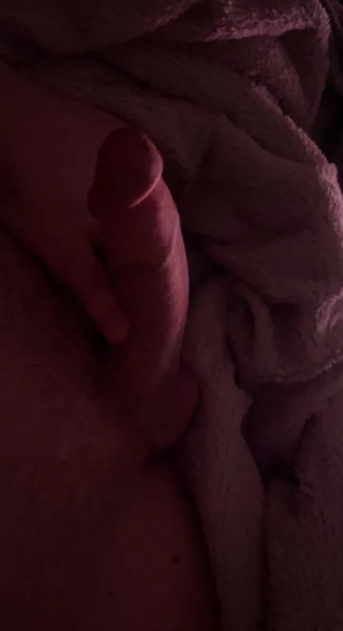 Dm me if you wanna be my gaming buddy (or anything else 🤭)