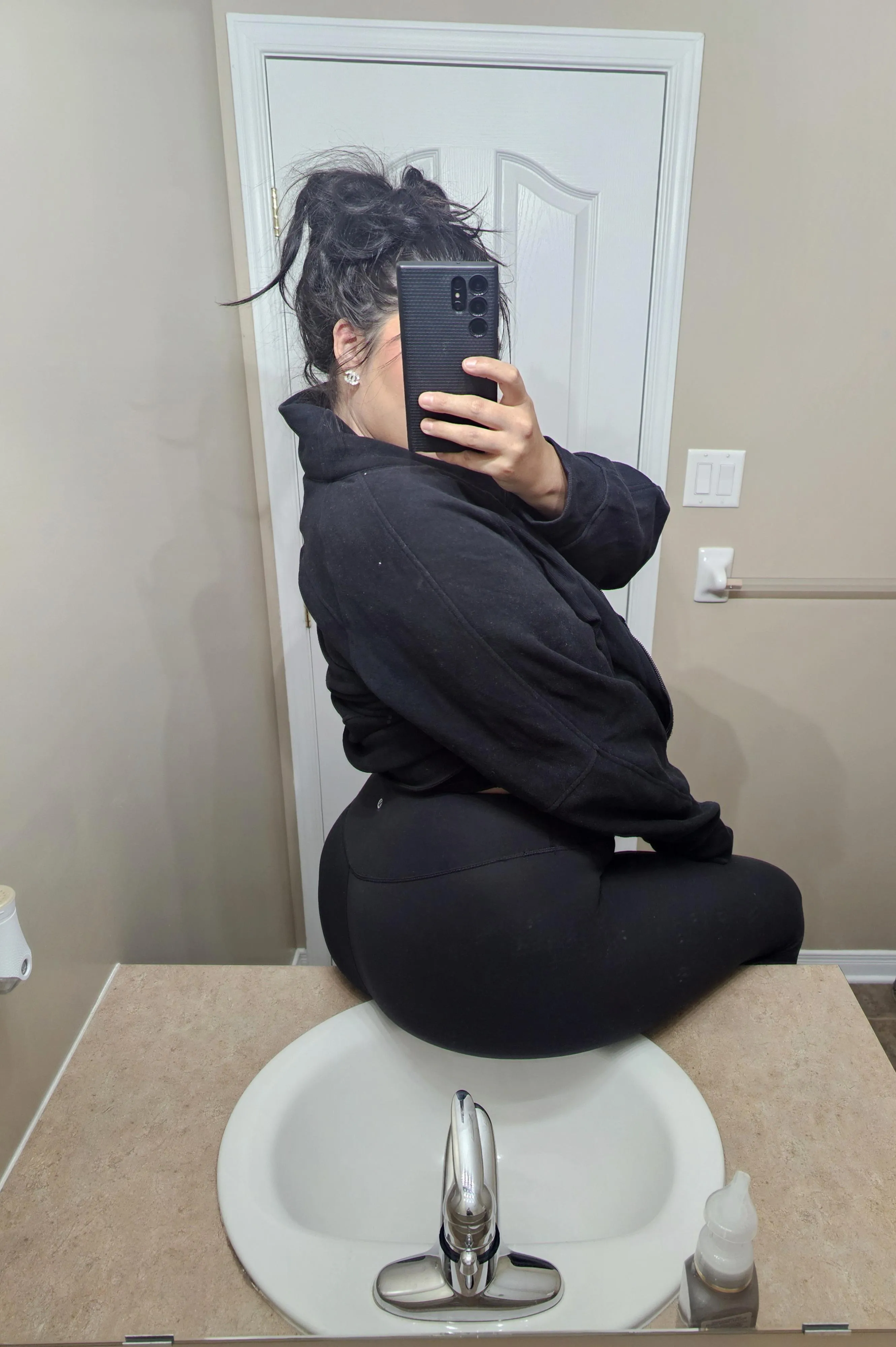 Have my booty for ur viewing pleasure