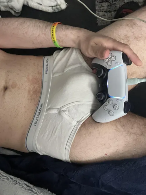 Hmu if you wear tighty whities