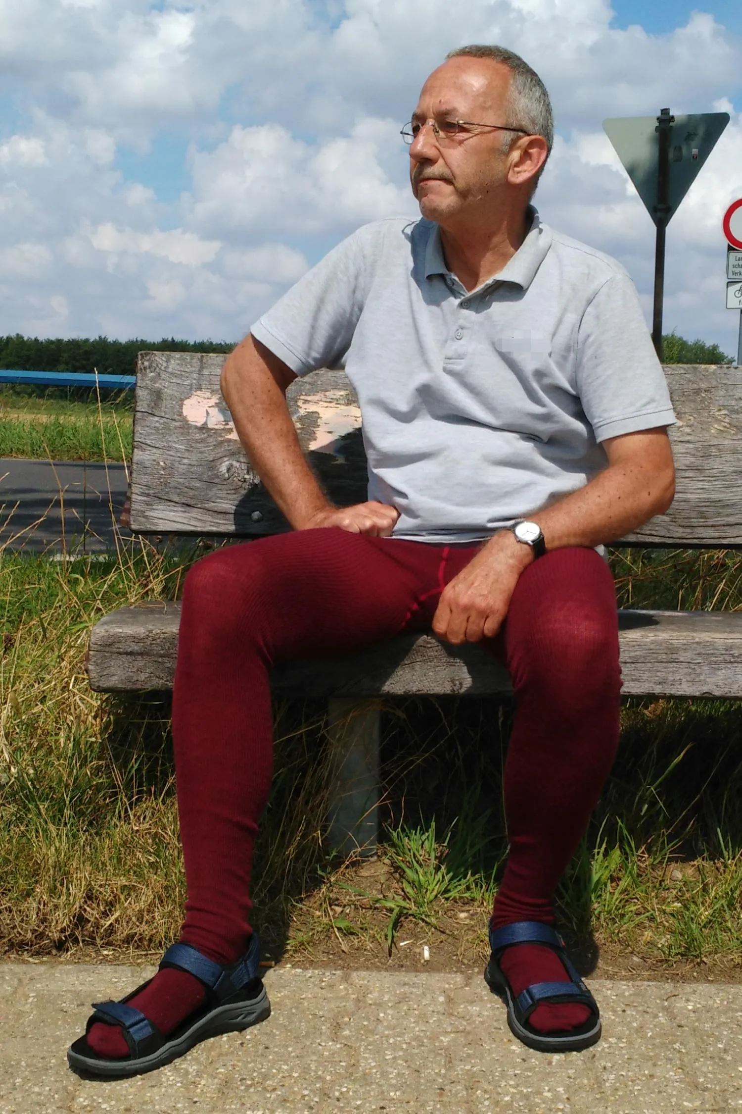 I really like wearing tights outside. 🙂 In this photo, I'm wearing sandals with dark red tights.