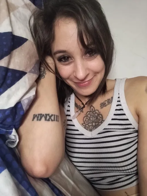 If you're a lonely man looking for the company of a girl who can make your days much happier, I'm here waiting to give you the attention you deserve and need. My weekly GFE is on sale.