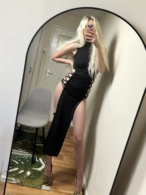 If you’re not staring, you’re lying