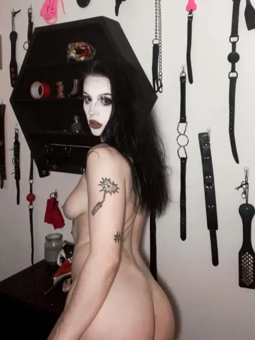 pretty face n a fat ass