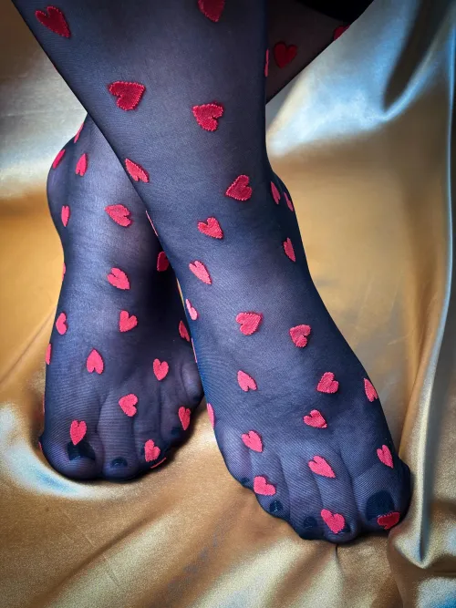 Would these nylon-wrapped toes distract you... or completely ruin your focus?