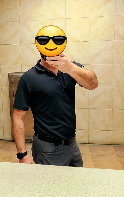 47 [M4F] Houston and Surrounding – Sleep Fun – Have you ever wanted someone to sneak into your room and enjoy you while you sleep? Curious??? Read my scenario below. :)