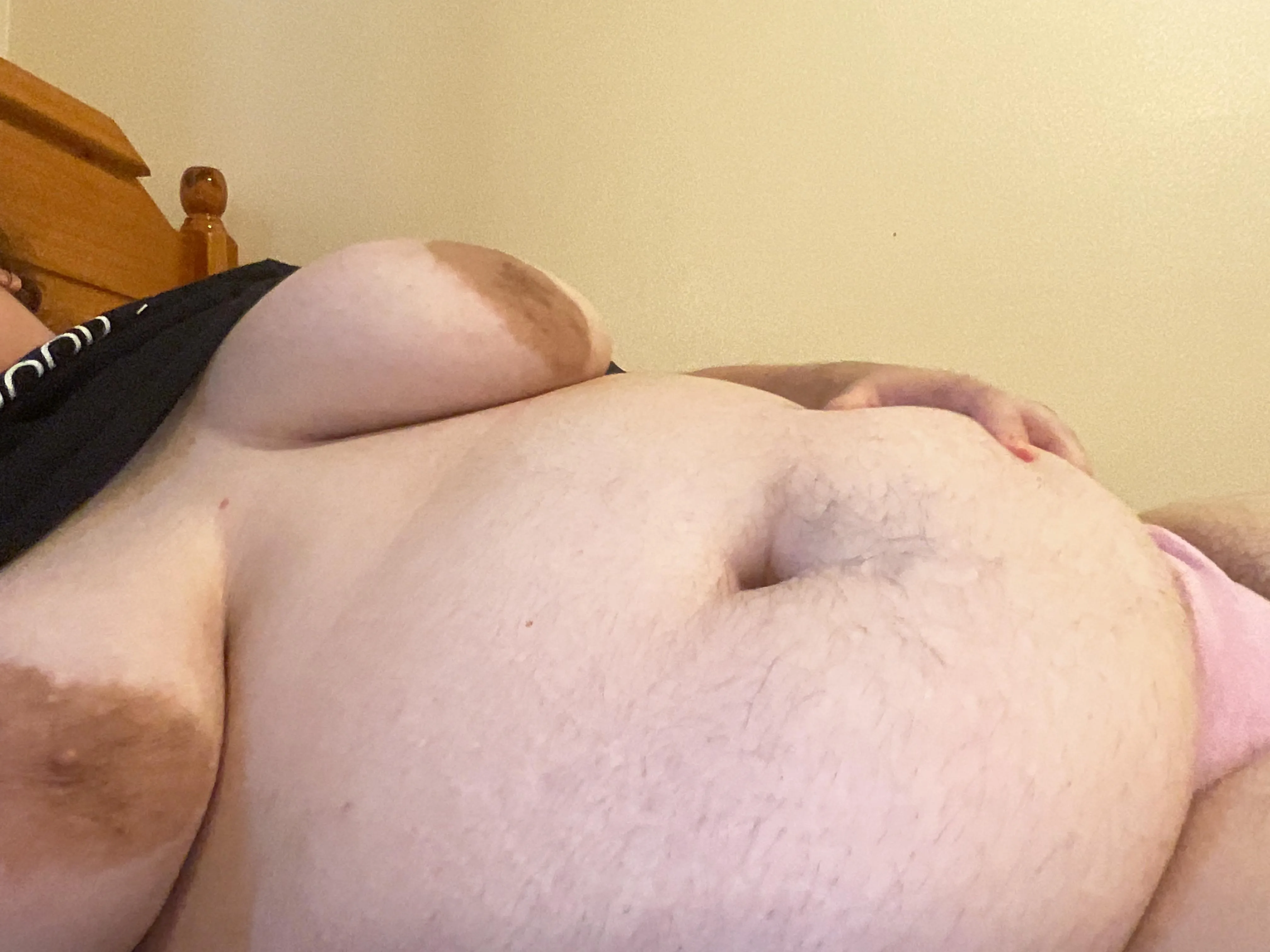 5’1 and ~230lbs: should i get bigger? 👀 and i don’t mean vertically…