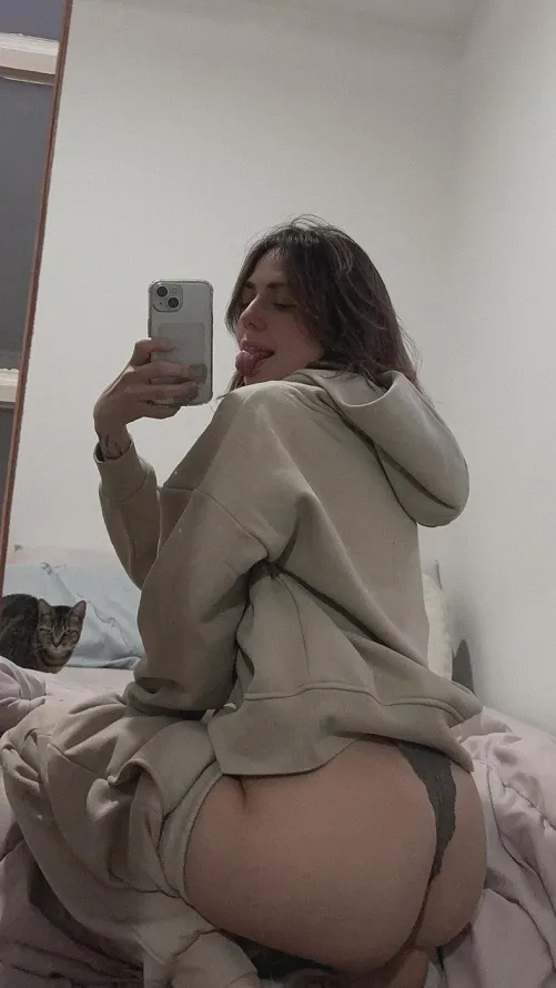 Front or back Either way I’ll bounce until you beg