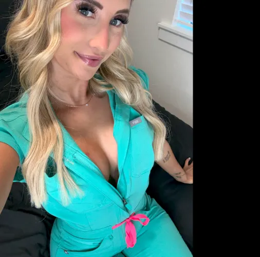 I specialized in hands-on care 👩‍⚕️🩺