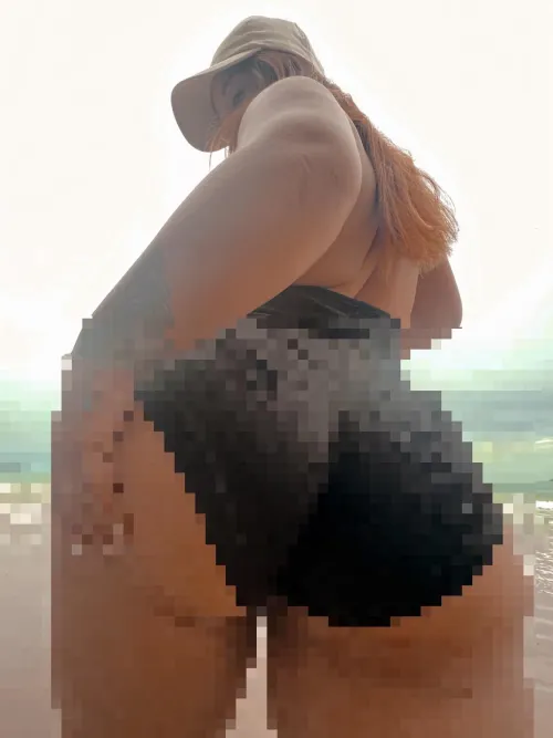 stop licking the screen, simp boy. 