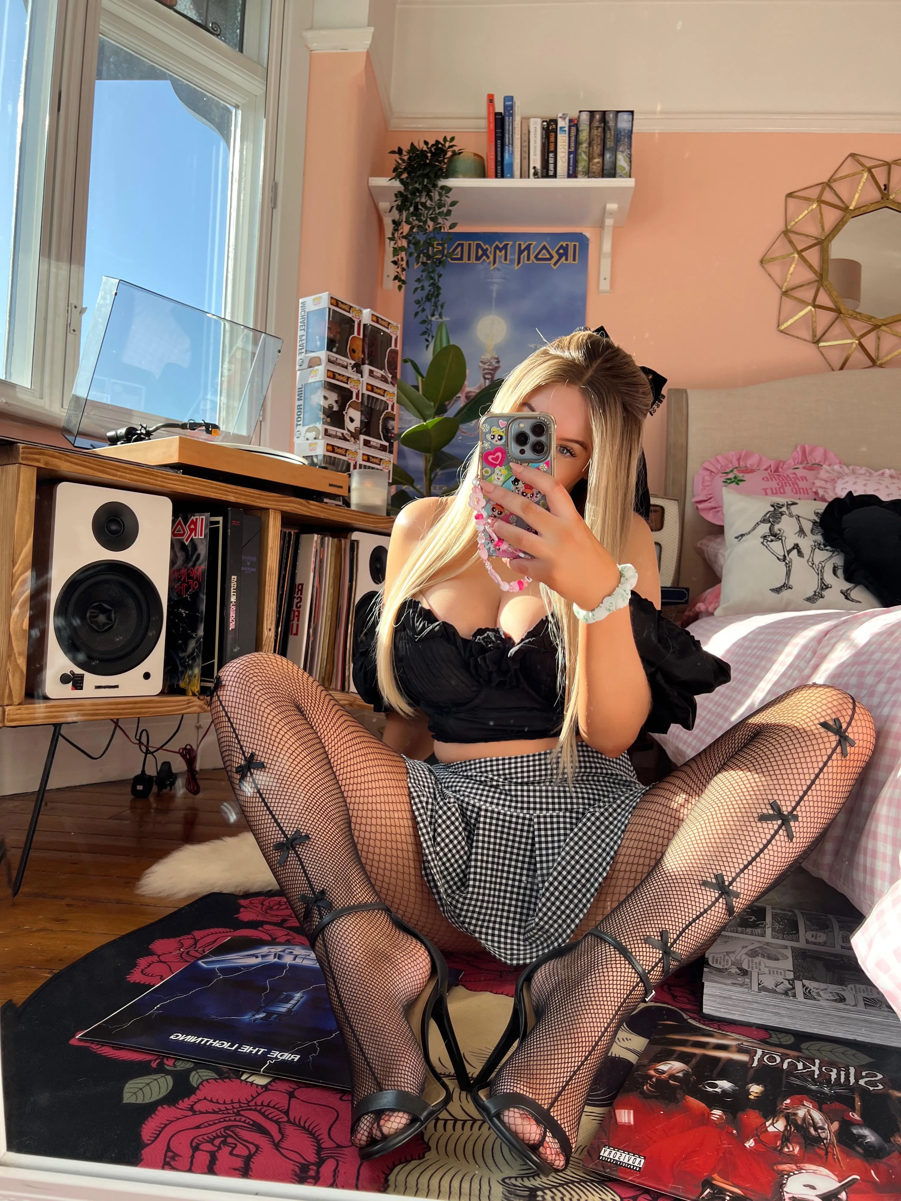 Tell me your favorite metal band (hope music geeks get love here)