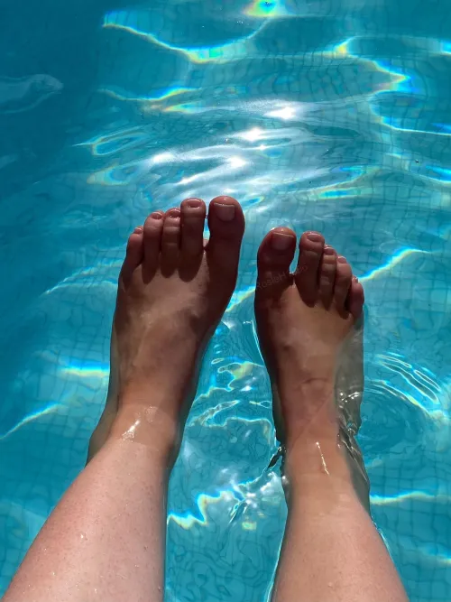 The best way to cool down, dip my toes in the pool