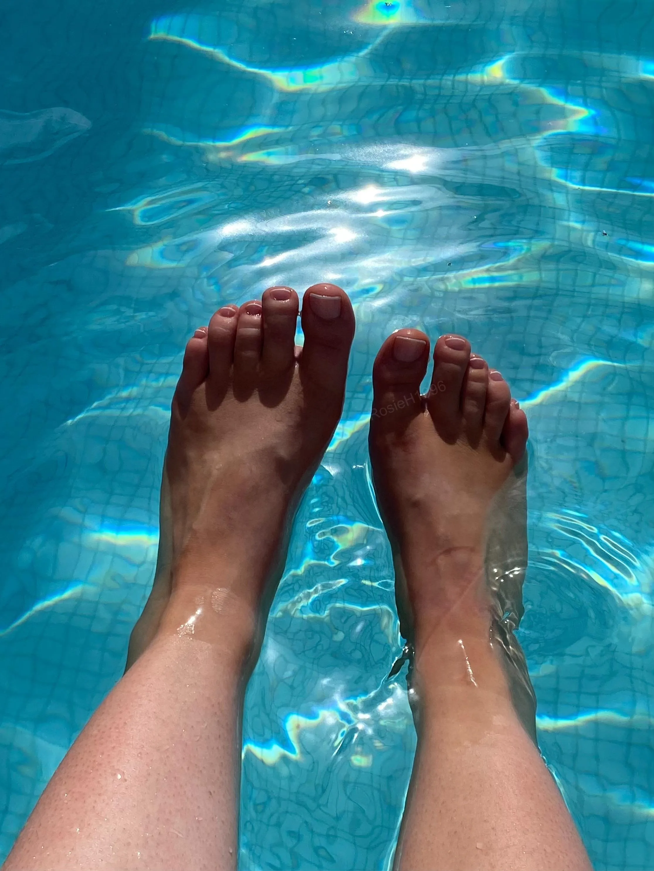 The best way to cool down, dip my toes in the pool