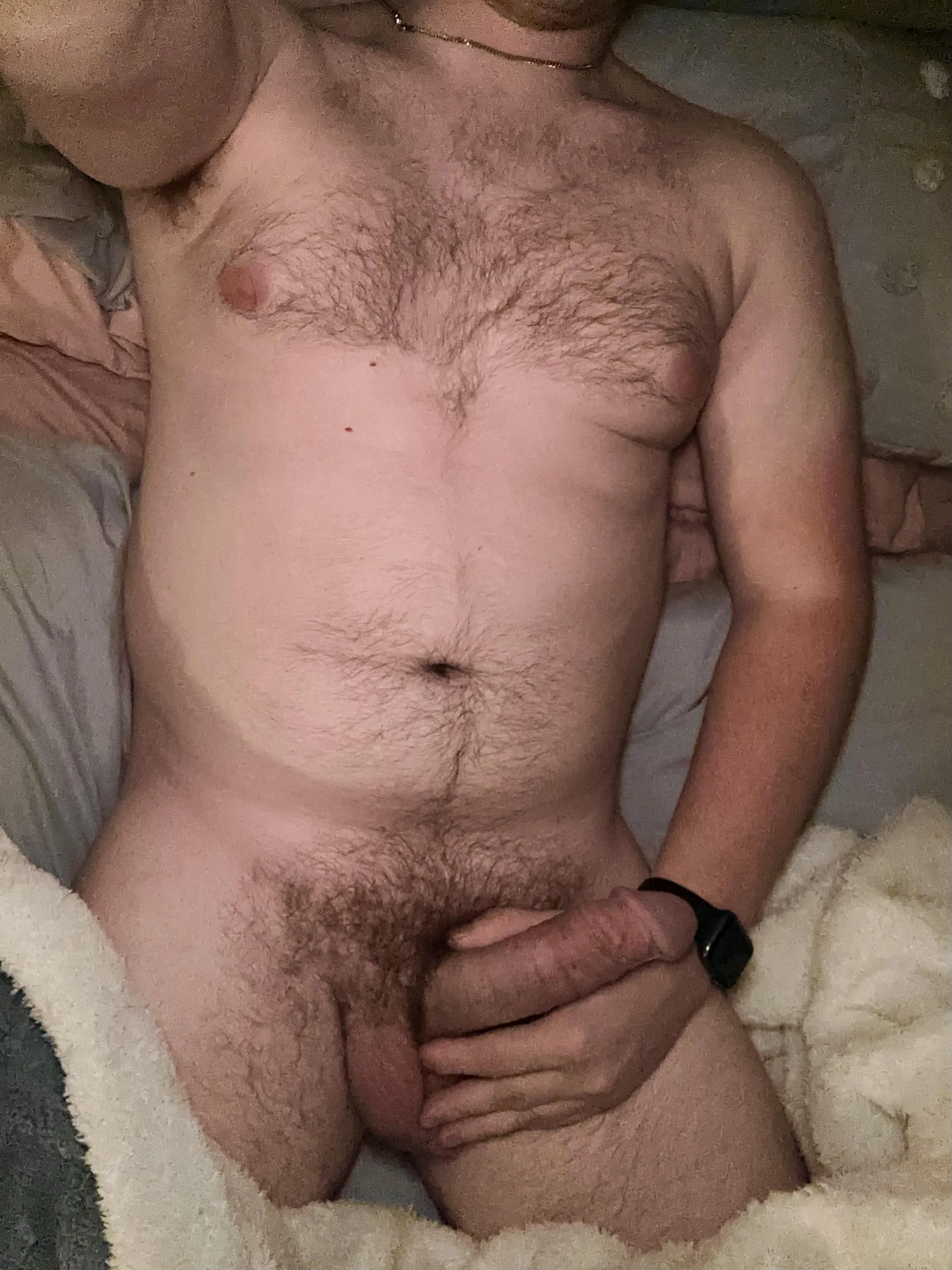 Lazy day in bed 🥱 [27]