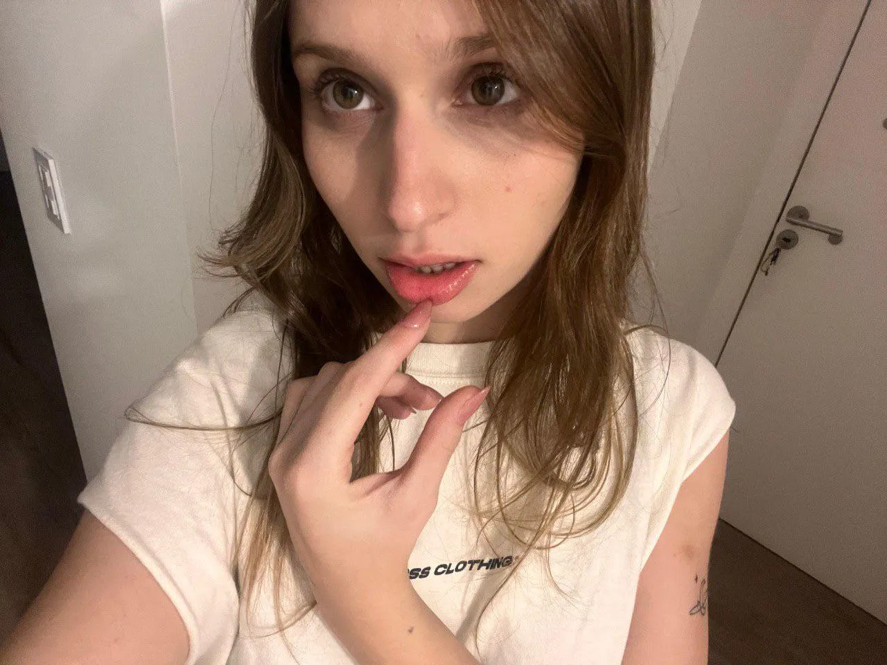 Let my lips do the talking