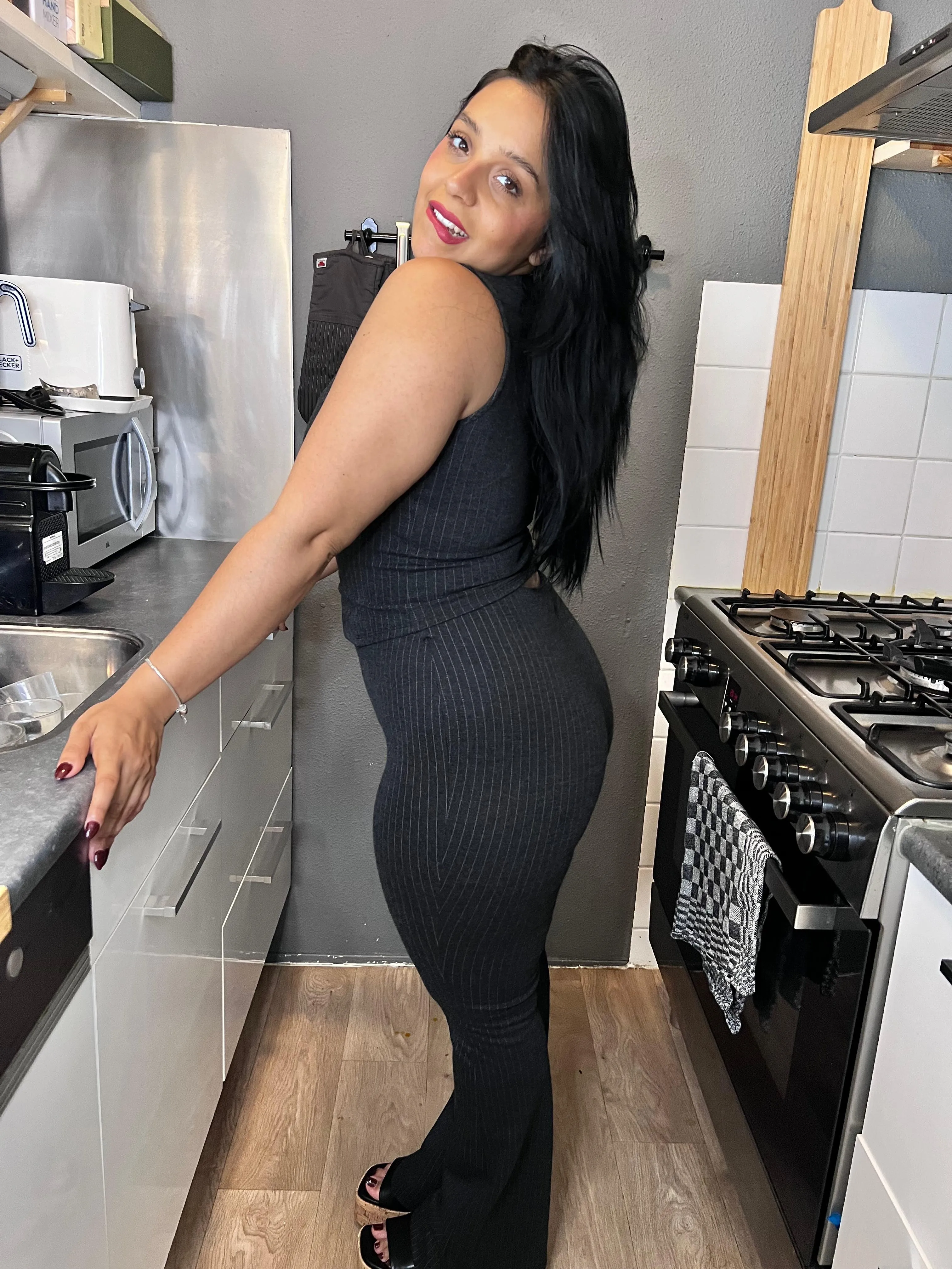 My mama called me bonita... but the way you stare? That says *so much more*.