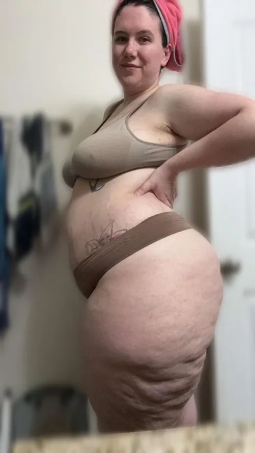 34F married Pawg BUSTED