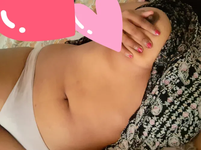 Anyone available for the weekend, hubby is busy 😏