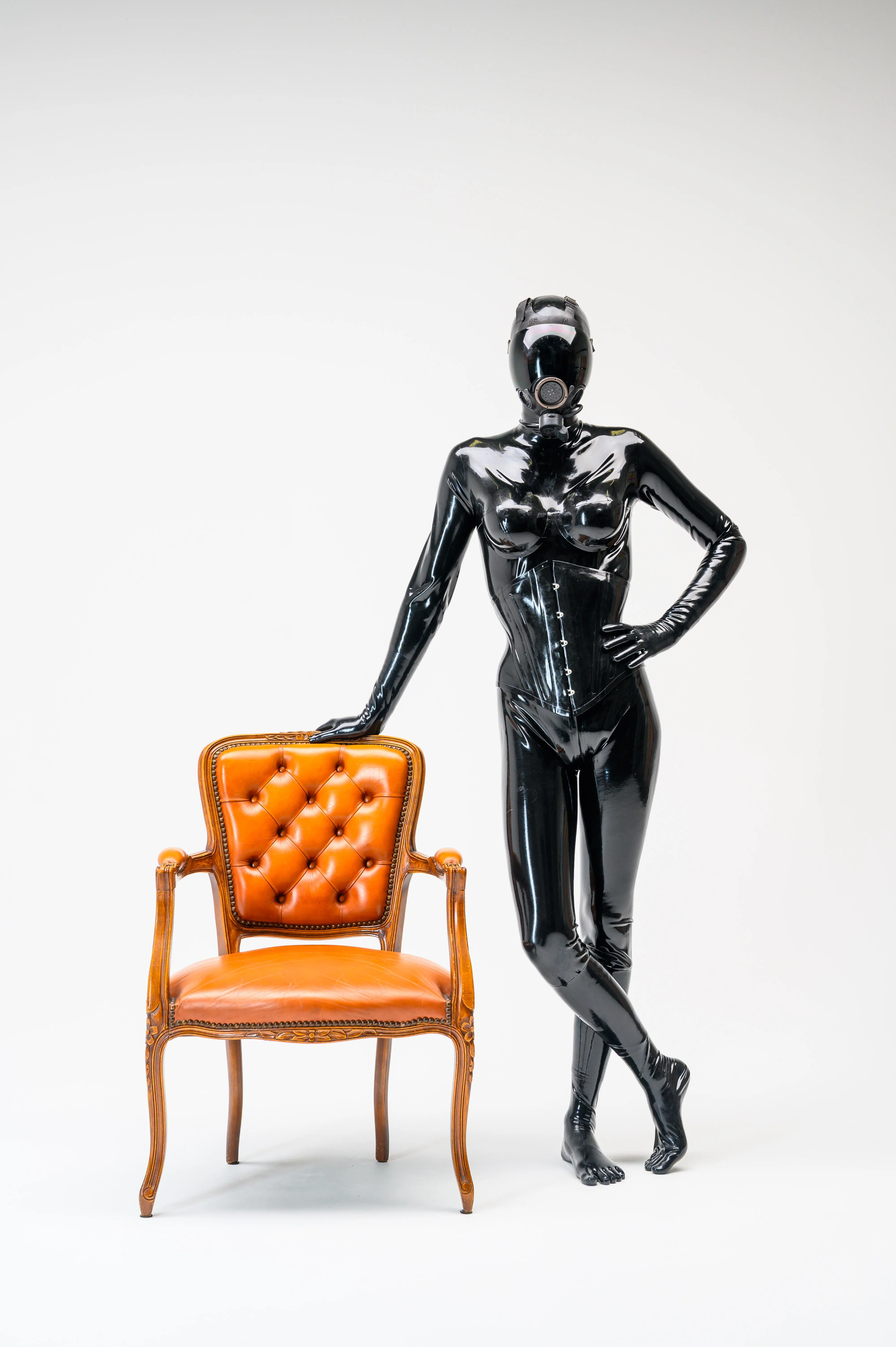 Come on, take a seat, I promise nothing bad will happen.....   [pic: @Koncept.art]