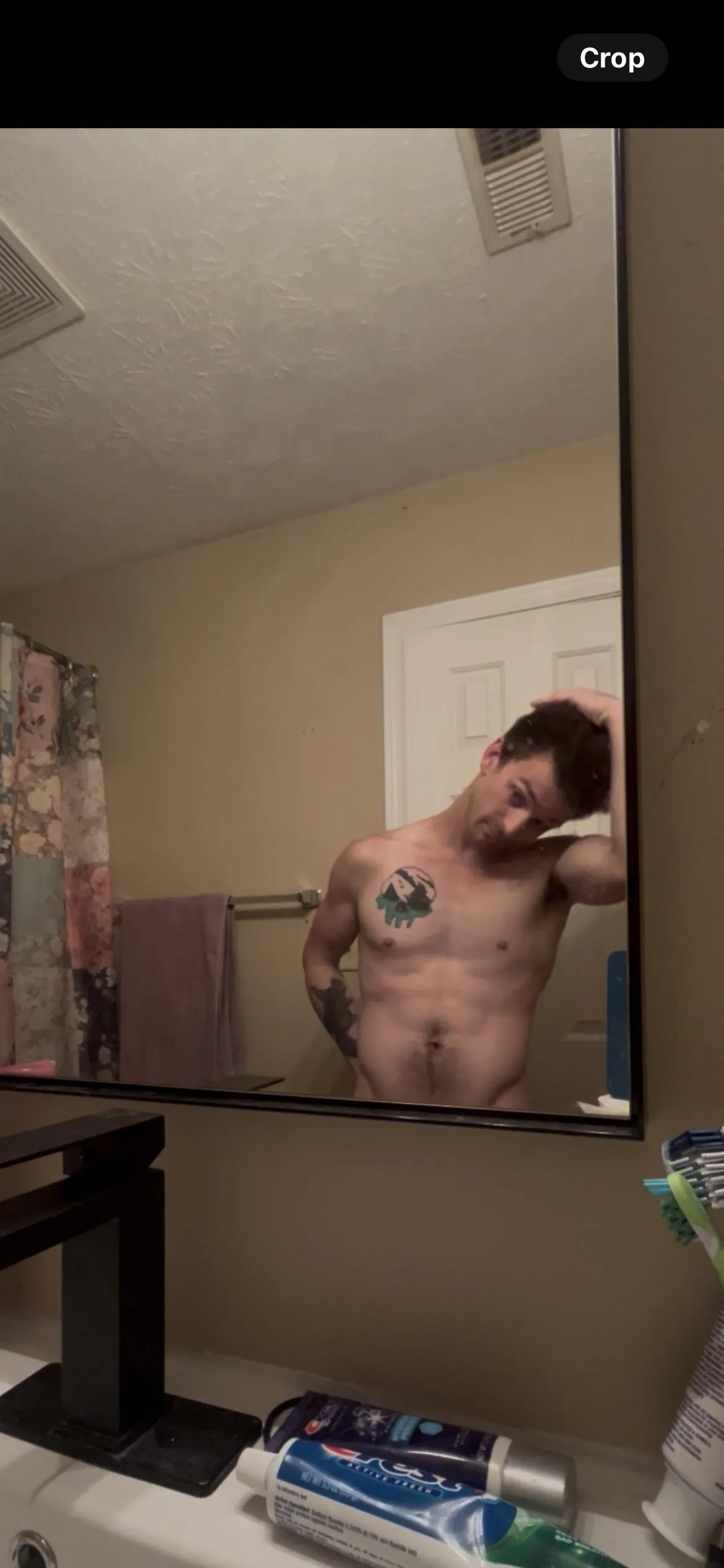 Fresh out of the shower . Curious what the mirror didn’t catch?