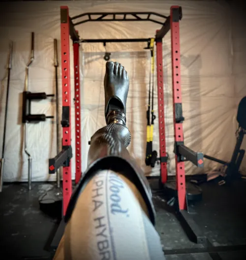 Gym time!  Habitually skipping leg day!