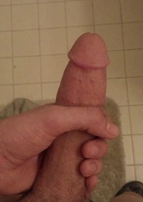 I need a female fuckbuddy asap