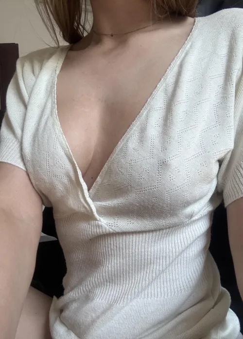 I need someone to lose my virginity with