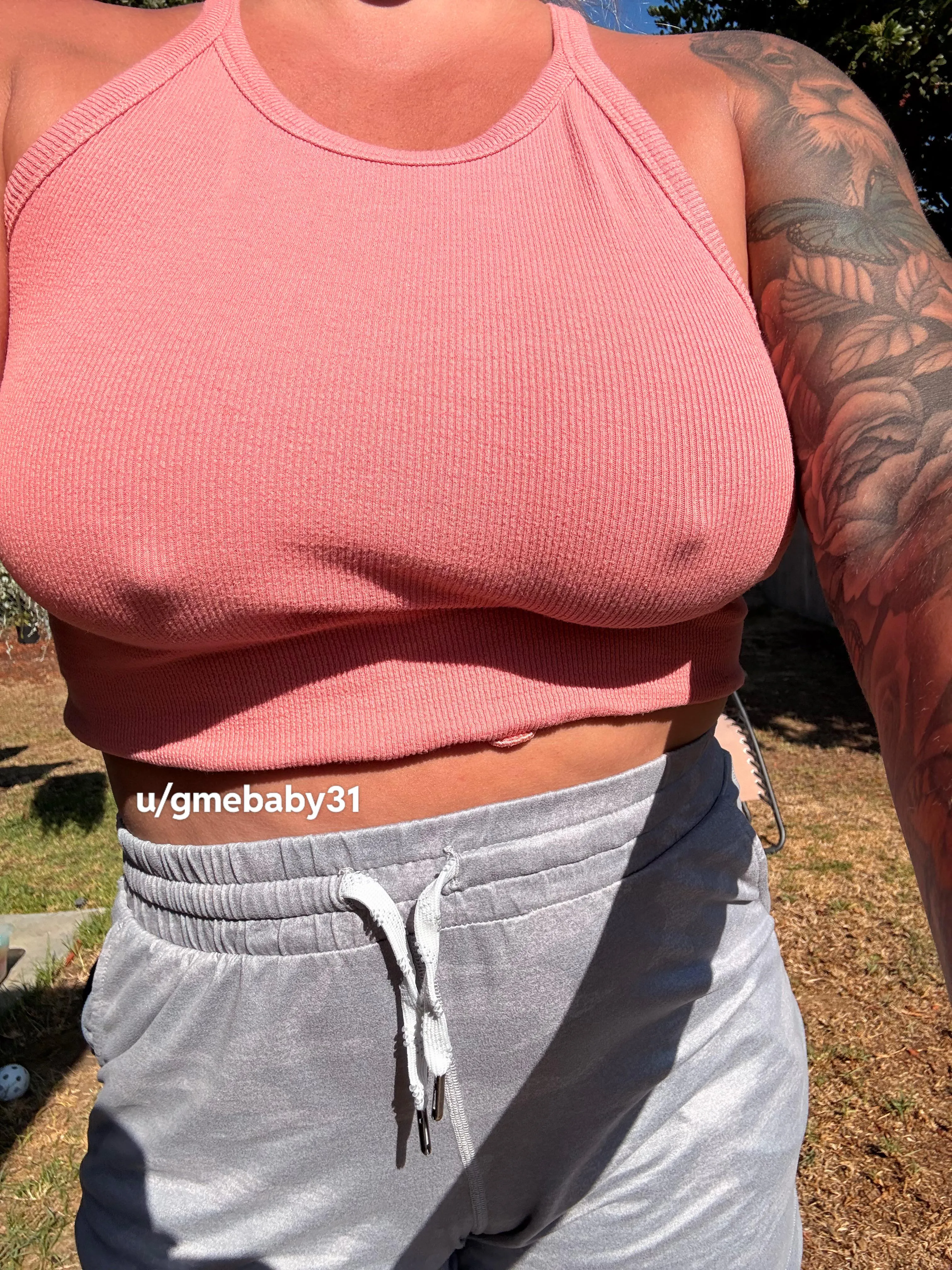 I think this is supposed to be a crop top haha