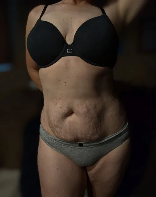 If my husband sent you this picture and said cum over, would you drop it all and show up