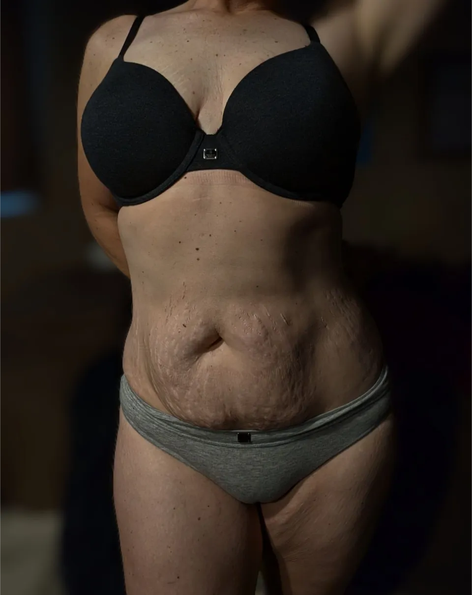 If my husband sent you this picture and said cum over, would you drop it all and show up