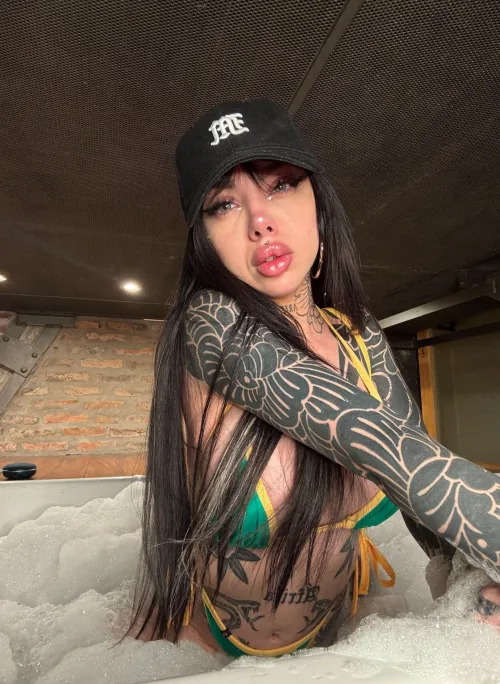 i'm waiting for you to caress my inked body