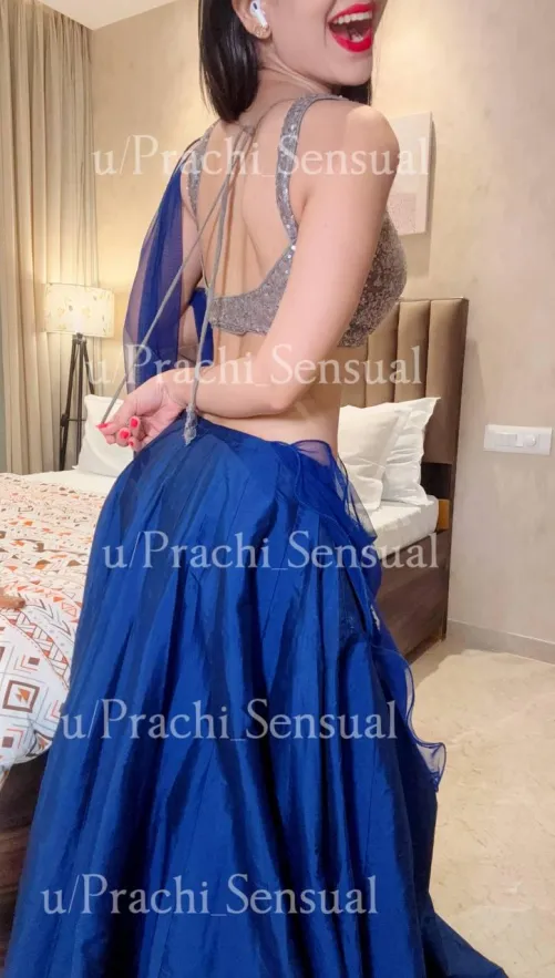 One pull and this look turns from sanskari to sansani!