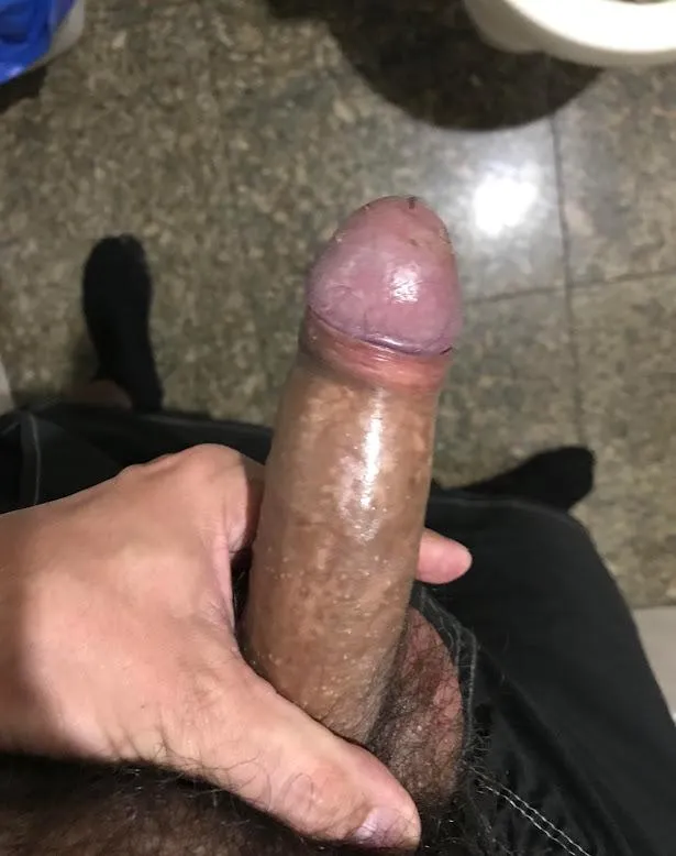 Yes, the cock smells...